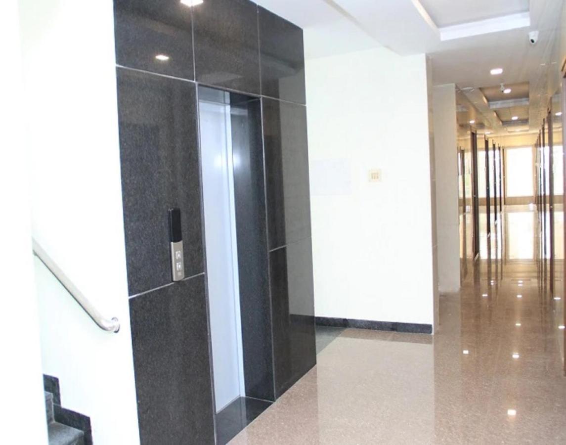 A And M Rooms And Residences Chennai Esterno foto